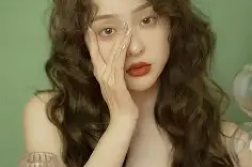 谢娜演唱会风波：终于忍不住亮出最后一把镰刀了
